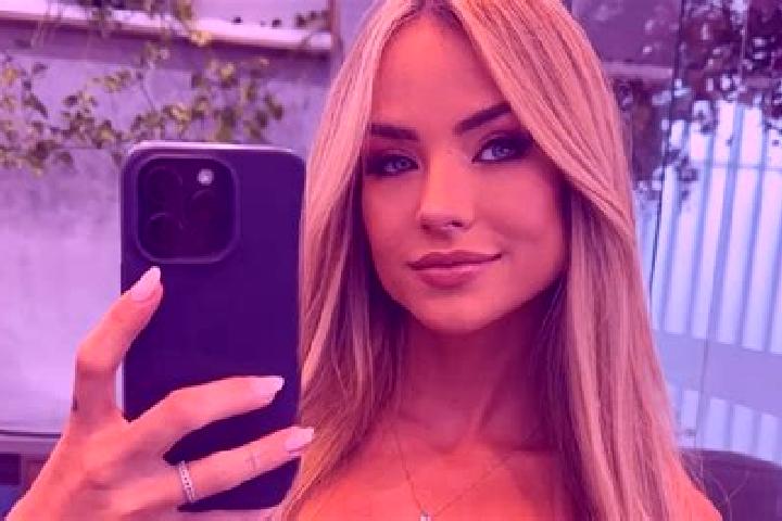 Willow, 23 — Escort in Martins Additions, United States