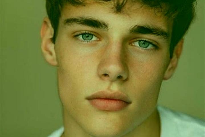 Willow, 24, a auburn brown-eyed caucasian companion based in Masi di Cavalese. Offering Tantra, Fetish, Duos, A-Level. Available for incall and outcall, day ...