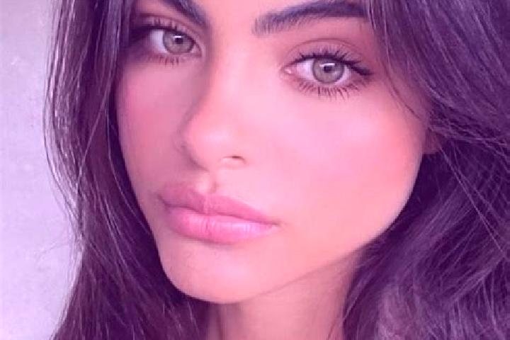 Willow, 24, a black green-eyed middle eastern companion based in Pleshanovo. Offering A-Level, Prostate Massage, Girlfriend Experience, Massage, 69. Availabl...