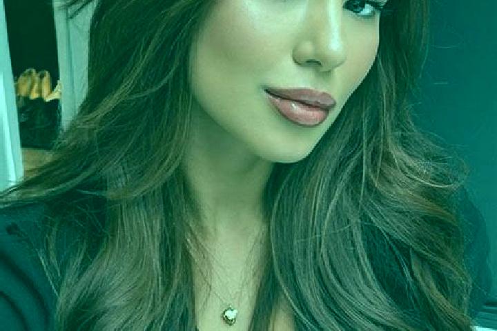 Willow, 24, a chestnut brown-eyed latina companion based in Kazerun. Offering Dinner Date, Erotic Massage, Overnight. Available for incall and outcall, overn...