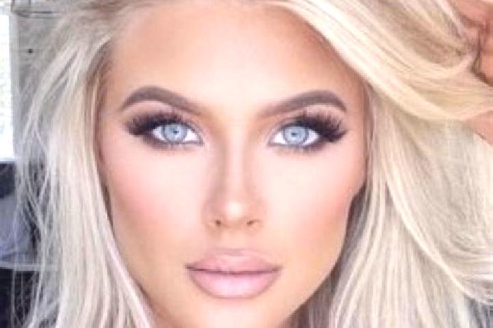 Willow, 24, a platinum blonde brown-eyed indian companion based in Figueras. Offering CIM, Party Girl, Overnight. Available for incall and outcall, overnight...