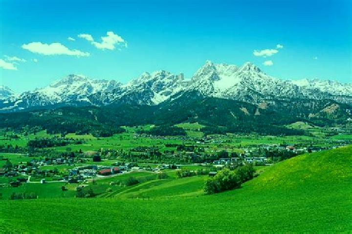 Willow, 24 — Escort in Saalfelden am Steinernen Meer, Austria