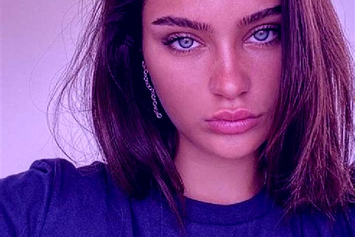 Willow, 25, a brunette dark-eyed ebony companion based in Zerkow. Offering Roleplay, Striptease, 69, Girlfriend Experience. Available for incall and outcall,...