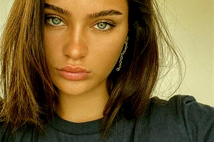 Willow, 25, a brunette dark-eyed middle eastern companion based in Bulanik. Offering CIM, Prostate Massage, Dinner Date. Available for incall and outcall, ov...