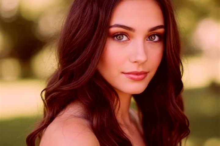 Willow, 25, a brunette hazel-eyed european companion based in Cosani. Offering Erotic Massage, CIM, Massage. Available for incall and outcall, overnight book...