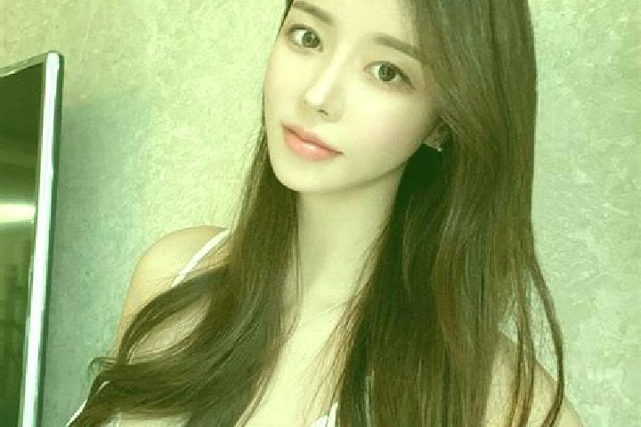 Willow, 25 — Escort in Bayanbaogede, China