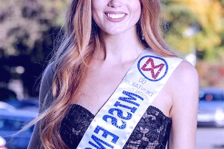 Willow, 25 — Escort in East Hanney, United Kingdom