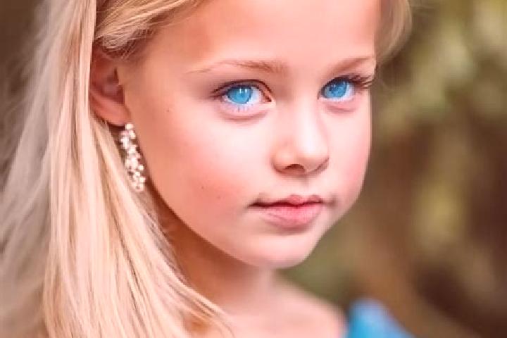 Willow, 26, a blonde blue-eyed indian companion based in Shitouhezi. Offering Domination, Travel Companion, BDSM, Girlfriend Experience. Available for incall...
