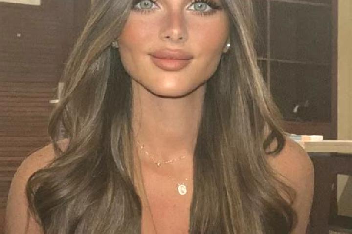 Willow, 26, a brunette dark-eyed ebony companion based in Santa Monica-Cella. Offering Girlfriend Experience, Fetish, Travel Companion. Available for incall ...