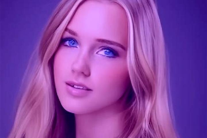 Willow, 26, a dark blonde grey-eyed mediterranean companion based in Unteni. Offering Travel Companion, Erotic Massage, A-Level. Available for incall and out...