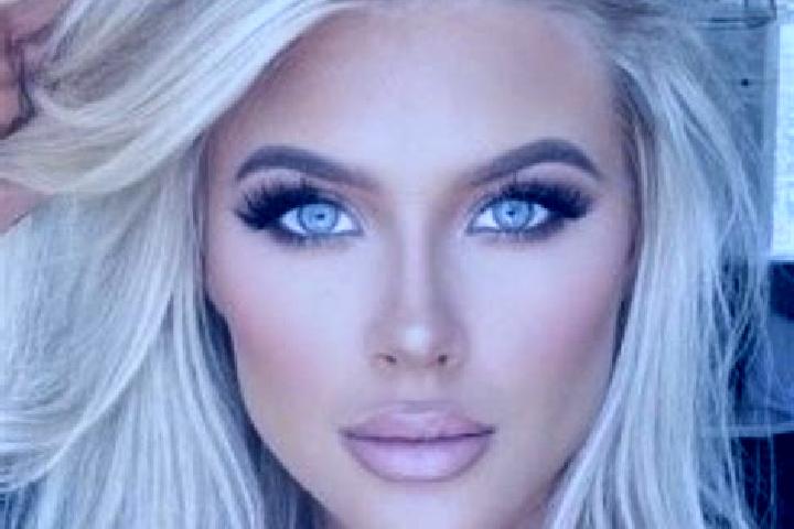 Willow, 26, a platinum blonde dark-eyed caribbean companion based in Santa Rosa. Offering Girlfriend Experience, Erotic Massage, 69. Available for incall and...