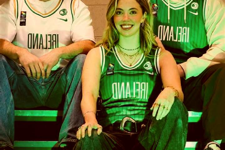 Willow, 26 — Escort in Derrybeg, Ireland