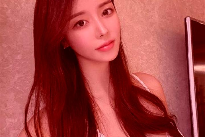 Willow, 26 — Escort in Housan, China