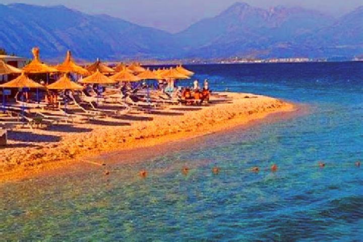 Willow, 26 — Escort in Kavaje, Albania