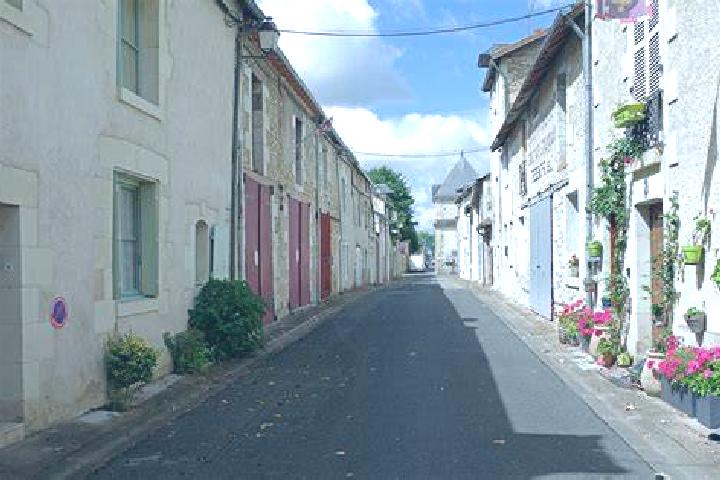 Willow, 26 — Escort in Pouant, France