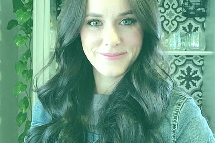 Willow, 26 — Escort in Shea Heights, Canada