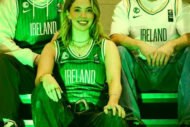 Willow, 26 — Escort in Terenure, Ireland