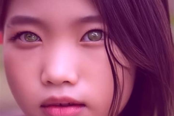 Willow, 27, a black green-eyed asian companion based in Reliance. Offering Striptease, 69. Available for incall and outcall, day and evening dates.