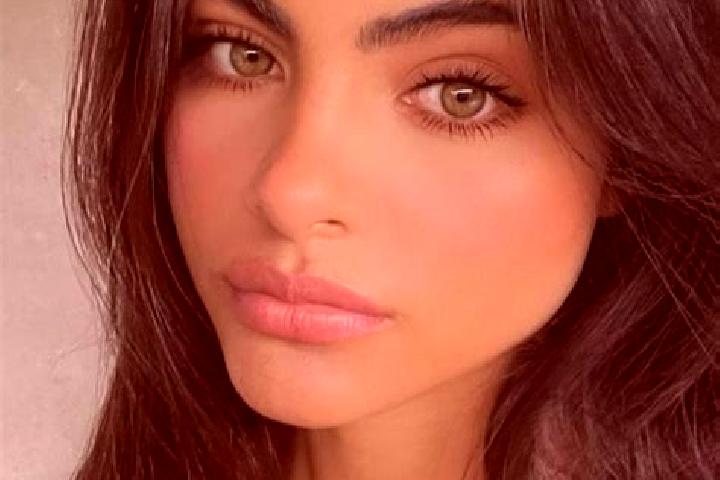 Willow, 27, a black hazel-eyed caucasian companion based in Stanisesti. Offering CIM, Overnight, Couples, Erotic Massage, 69. Available for incall and outcal...