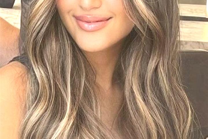 Willow, 27, a dark blonde amber-eyed indian companion based in Neos Pyrgos. Offering GFE, Striptease, Overnight, Tantra. Available for incall and outcall, da...