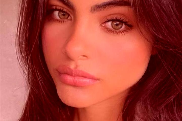 Willow, 28, a chestnut green-eyed indian companion based in Sant Eustachio. Offering Prostate Massage, Overnight, BDSM. Available for incall and outcall, day...