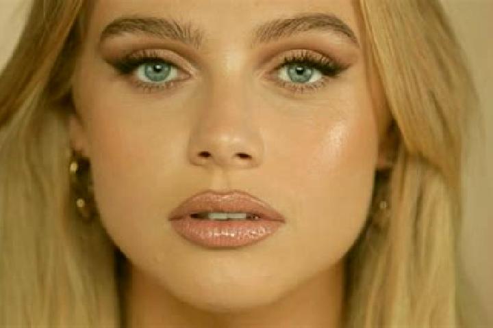 Willow, 28, a platinum blonde blue-eyed latina companion based in Makhambet. Offering Travel Companion, Party Girl, BDSM, Deep French Kissing, GFE. Available...