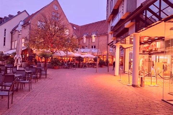 Willow, 28 — Escort in Ferschweiler, Germany