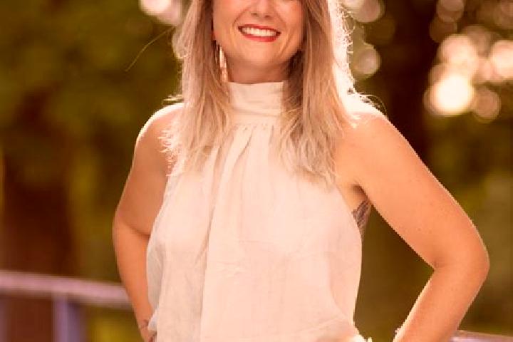 Willow, 28 — Escort in Houssen, France