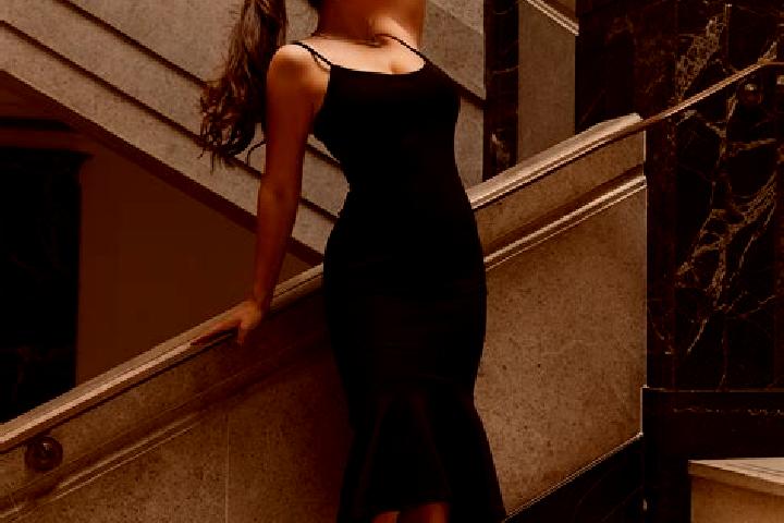 Willow, 29, a dark blonde amber-eyed latina companion based in Montgai. Offering A-Level, Travel Companion, Duos. Available for incall and outcall, day and e...