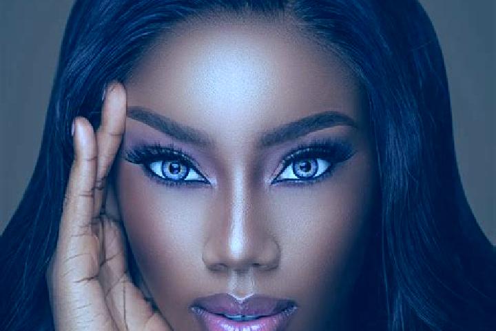 Willow, 29, a red blue-eyed ebony companion based in Calimaya. Offering Fetish, Massage, Travel Companion. Available for incall and outcall, overnight bookin...