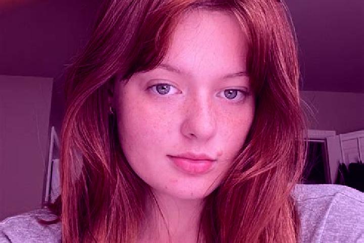 Willow, 29, a red green-eyed european companion based in Sao Sebastiao do Tocantins. Offering 69, Duos, Travel Companion, Erotic Massage, Dinner Date. Availa...