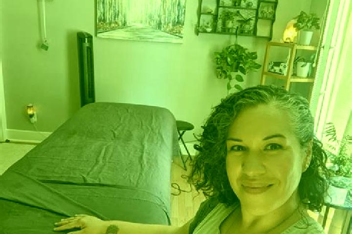 Willow, 30, a black dark-eyed latina companion based in Solaize. Offering Massage, Erotic Massage, Prostate Massage, Tantra. Available for incall and outcall...