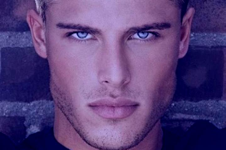 Willow, 30, a blonde grey-eyed caucasian companion based in Leutubung Satu. Offering Deep French Kissing, Overnight. Available for incall and outcall, overni...