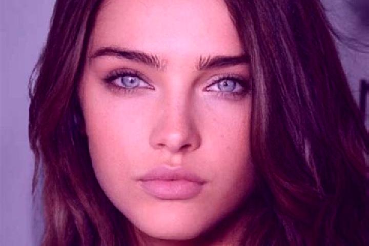 Willow, 30, a brunette blue-eyed indian companion based in Wan Chai. Offering Duos, Overnight, Party Girl, Dinner Date, GFE. Available for incall and outcall...