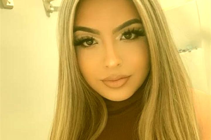 Willow, 31, a blonde amber-eyed latina companion based in Mabuli. Offering Domination, Massage, GFE, Duos. Available for incall and outcall, overnight bookin...