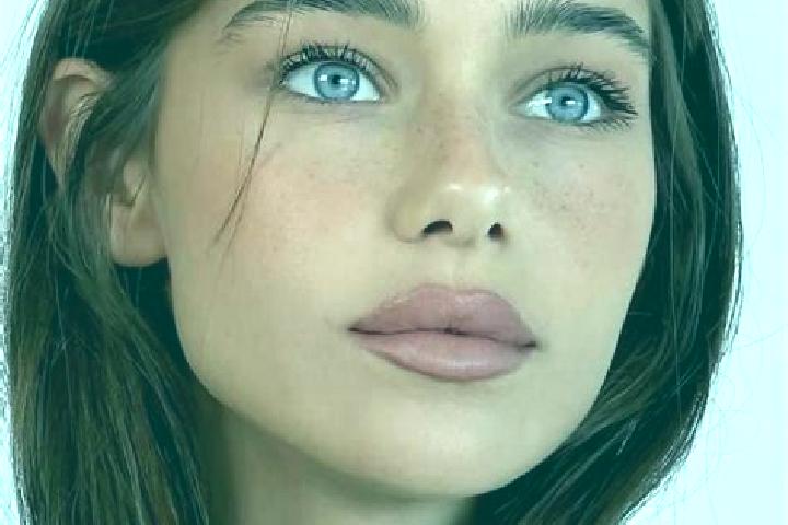 Willow, 31, a brunette brown-eyed middle eastern companion based in Vaudreching. Offering Travel Companion, OWO, Massage. Available for incall and outcall, o...