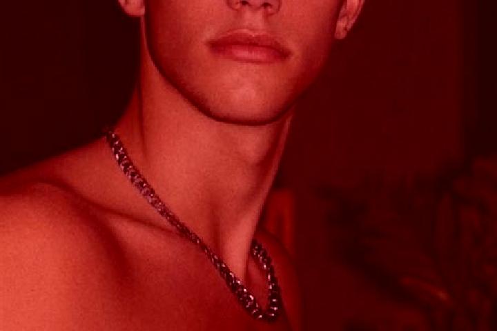 Willow, 31, a brunette grey-eyed caribbean companion based in El Cafetal. Offering A-Level, BDSM, Couples, OWO, Overnight. Available for incall and outcall, ...