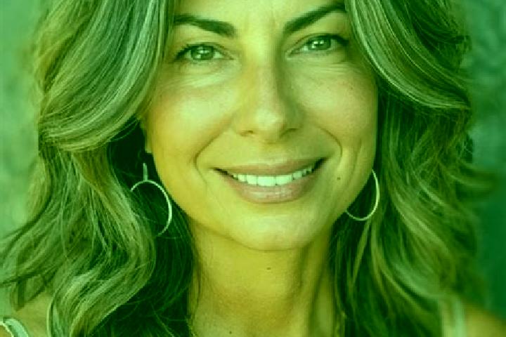 Willow, 31, a brunette grey-eyed middle eastern companion based in Gull Lake. Offering CIM, Striptease, Massage, Tantra. Available for incall and outcall, ov...