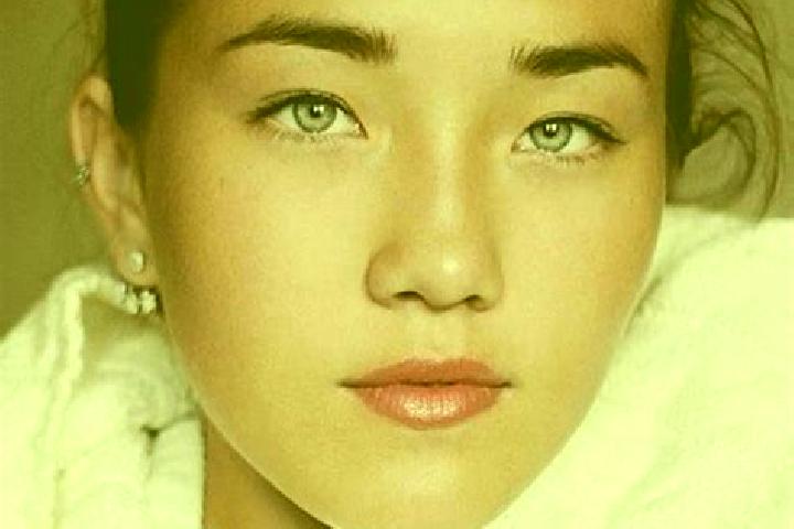 Willow, 31, a chestnut grey-eyed caucasian companion based in Banjar Desa. Offering Massage, Travel Companion, Party Girl. Available for incall and outcall, ...