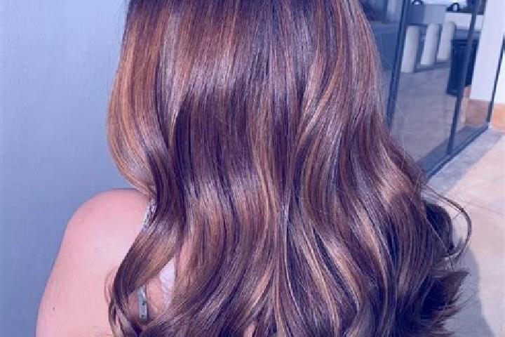 Willow, 32, a chestnut brown-eyed slavic companion based in Diano d Alba. Offering Deep French Kissing, Fetish, Travel Companion, Girlfriend Experience, A-Le...