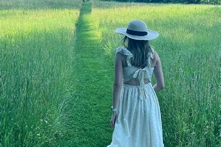Willow, 32 — Escort in White Mills, United States