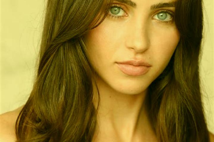 Willow, 33, a brunette dark-eyed caribbean companion based in Zelec. Offering Tantra, A-Level, Duos, OWO. Available for incall and outcall, overnight booking...