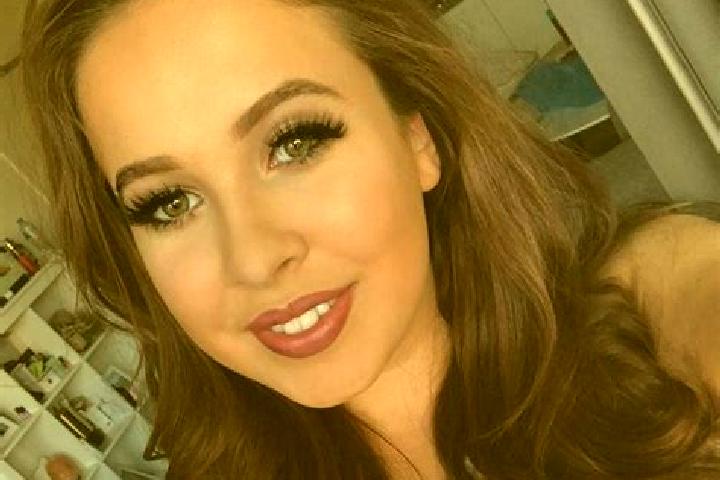 Willow, 33, a dark blonde dark-eyed latina companion based in Cherokee. Offering 69, Party Girl, Duos. Available for incall and outcall, overnight bookings a...