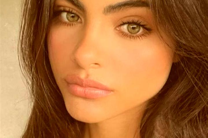 Willow, 33, a dark blonde green-eyed indian companion based in Leernes. Offering Tantra, Erotic Massage. Available for incall and outcall, day and evening da...