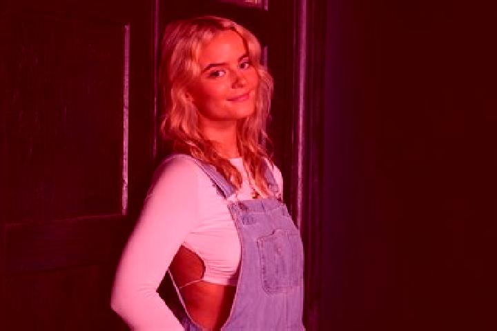 Willow, 34, a blonde dark-eyed european companion based in Papworth Everard. Offering Party Girl, Fetish, Striptease, GFE. Available for incall and outcall, ...