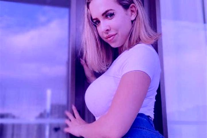 Willow, 34, a blonde dark-eyed latina companion based in Jose Maria Pino Suarez. Offering Duos, A-Level, Dinner Date. Available for incall and outcall, day a...