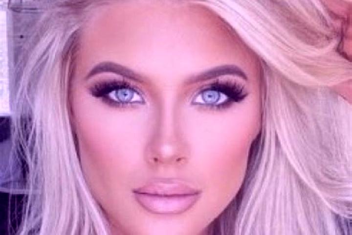 Willow, 34, a platinum blonde dark-eyed slavic companion based in Baldichieri d Asti. Offering CIM, Girlfriend Experience, Couples, BDSM. Available for incal...