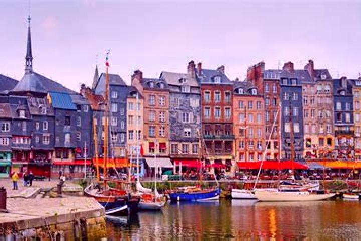 Willow, 34 — Escort in Gonneville-sur-Honfleur, France