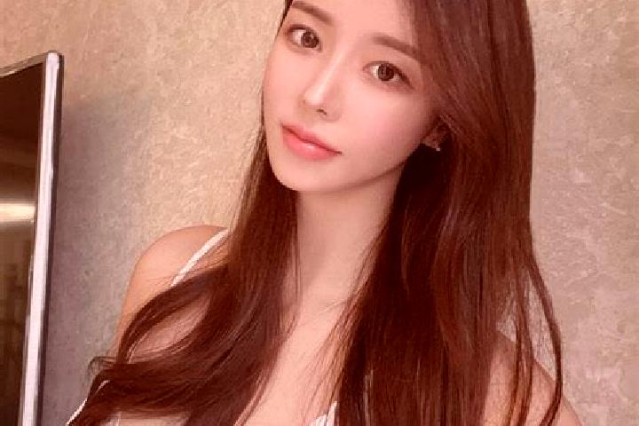 Willow, 34 — Escort in Jingdang, China