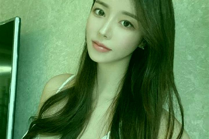 Willow, 34 — Escort in Kon Wet Chaung, Myanmar